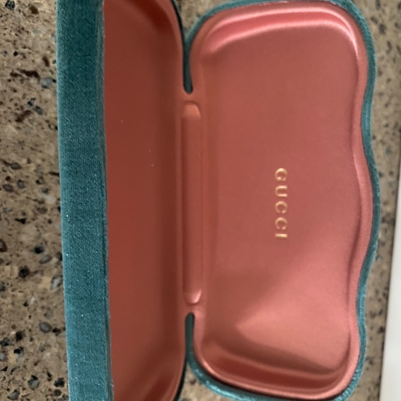 Gucci Sunglasses - Picture 7 of 7